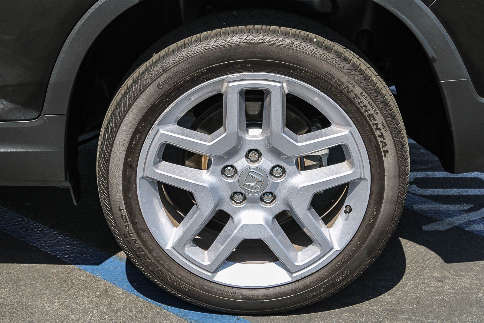 Used 2025 Honda Passport EX-L image 12