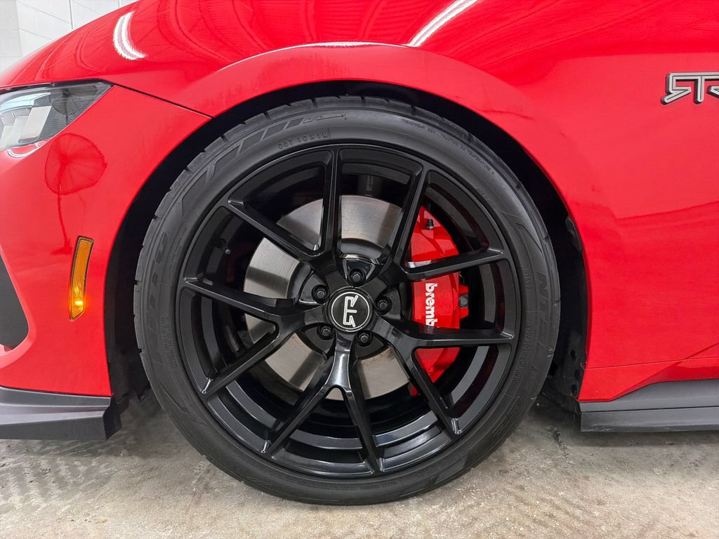 Used 2025 Ford Mustang GT Premium w/ GT Performance Package RWD image 10