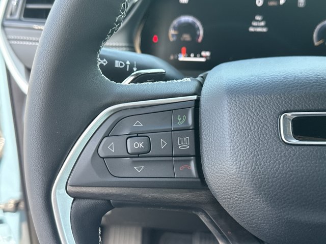 New 2026 Jeep Grand Cherokee Limited w/ Luxury Tech Group II RWD image 25