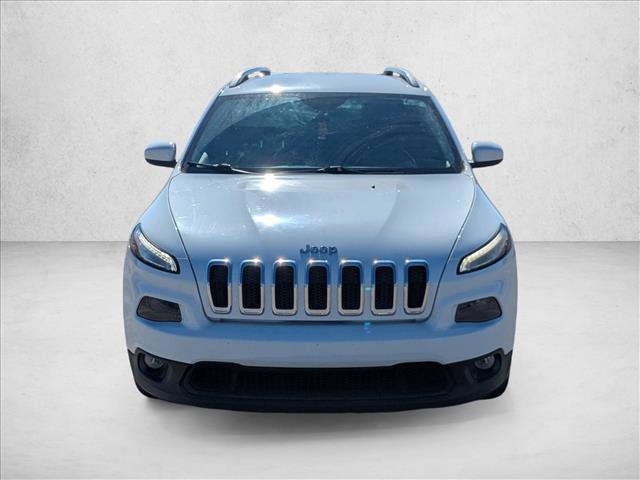 Used 2016 Jeep Cherokee Latitude image 2
