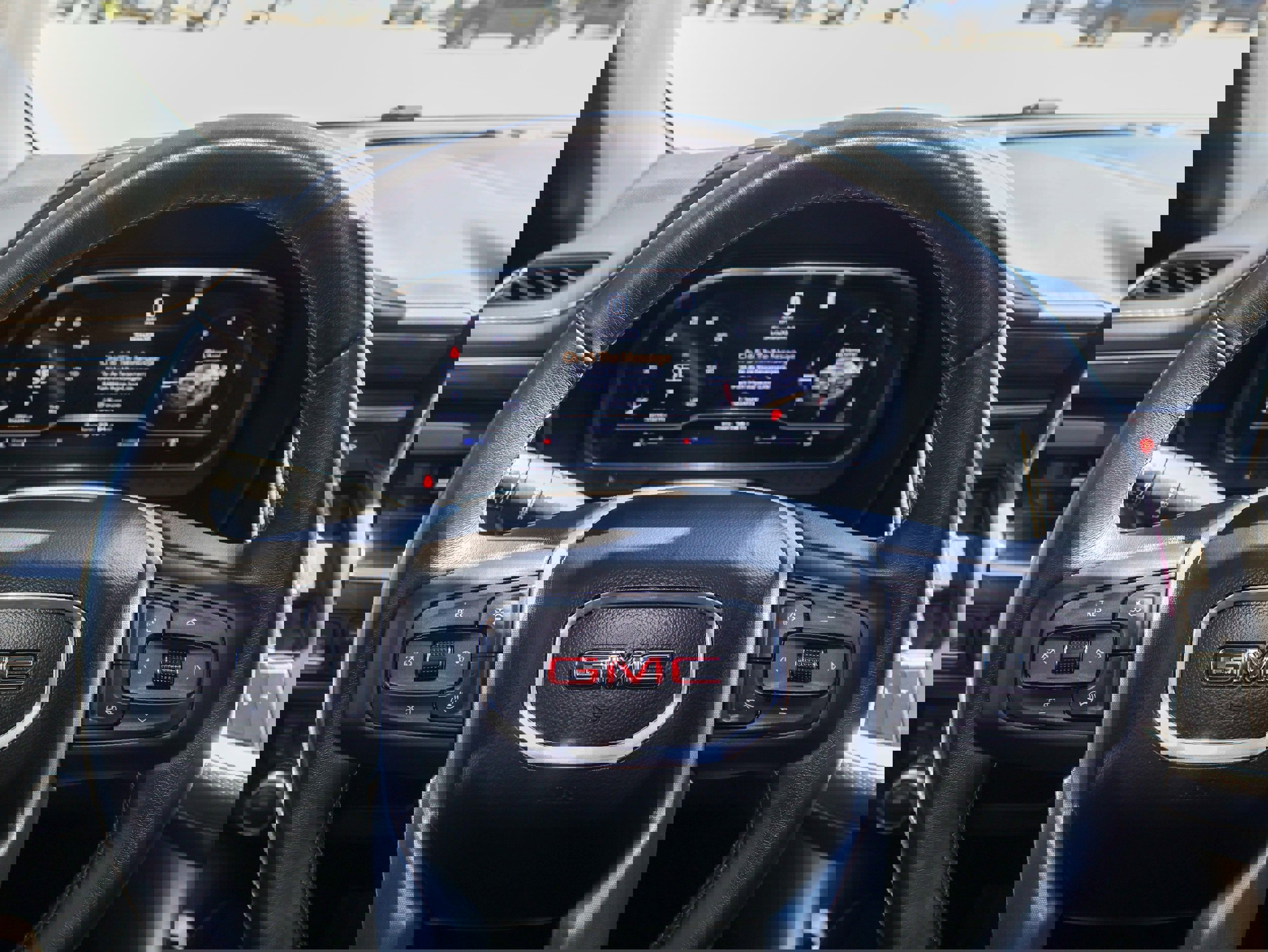 Used 2022 GMC Yukon XL SLT w/ SLT Premium Package image 29