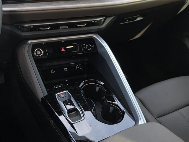 Certified 2025 Audi Q5 Premium w/ Convenience Package AWD/4WD image 17