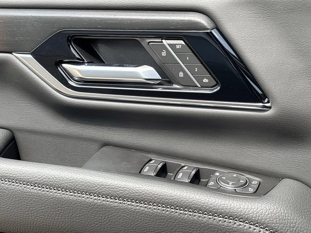 New 2026 GMC Yukon XL Denali w/ Denali Reserve Package AWD/4WD image 21
