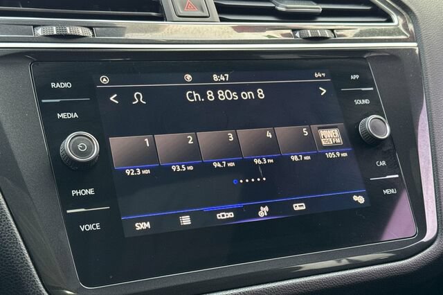 Used 2024 Volkswagen Tiguan SE R-Line FWD image 19