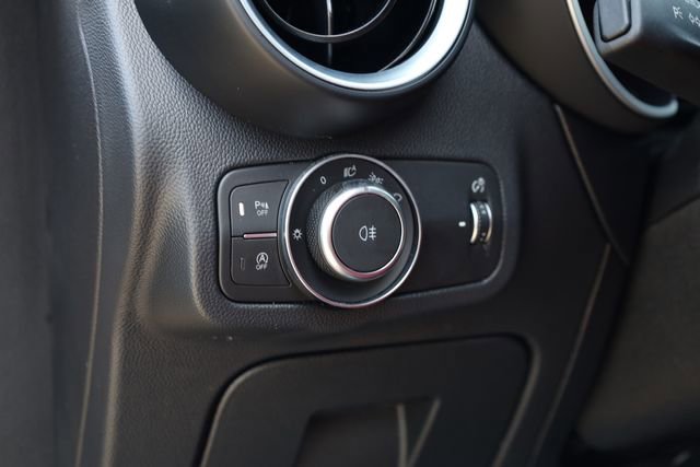 Used 2024 Alfa Romeo Stelvio Veloce image 12