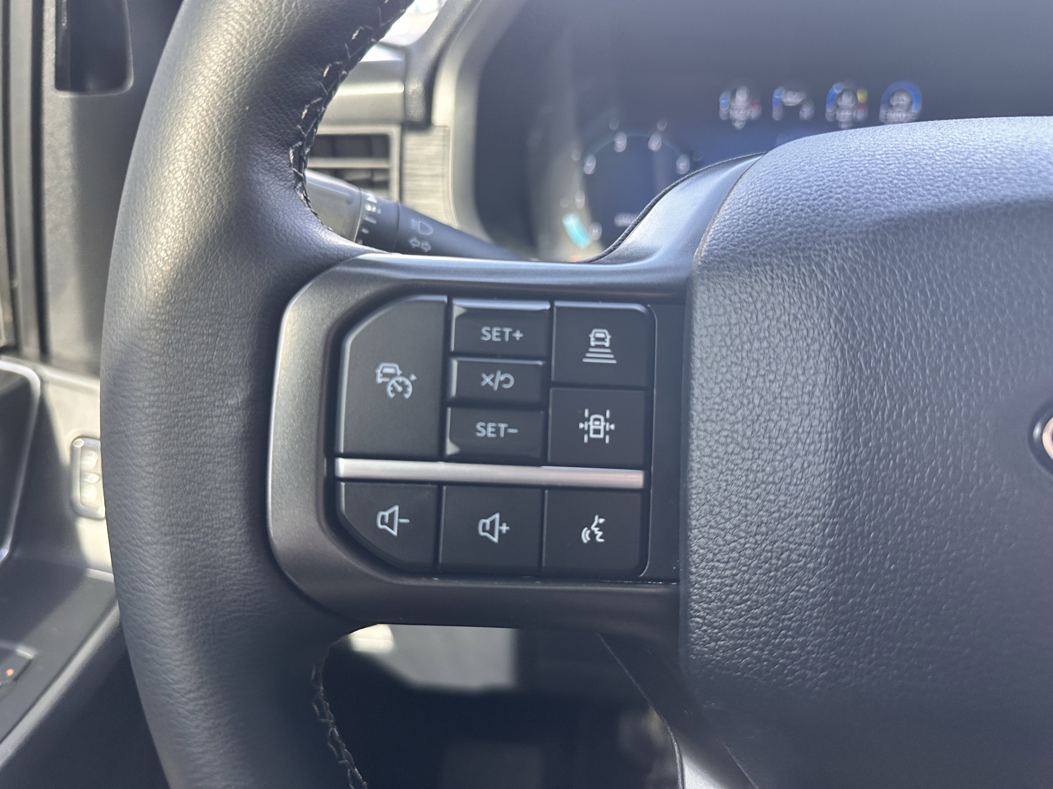 Used 2024 Ford F150 XLT w/ Equipment Group 302A MID image 10