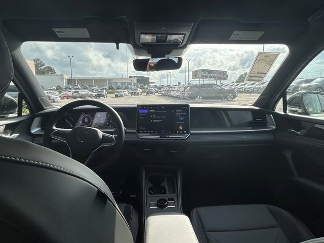 New 2026 Volkswagen Tiguan SE R-Line FWD image 13
