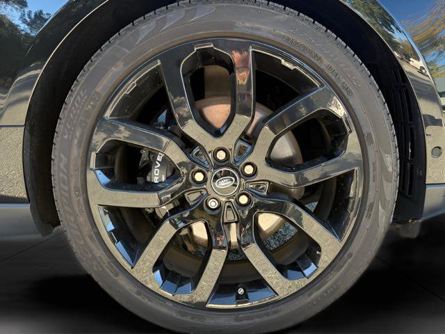 Used 2022 Land Rover Range Rover P525 Westminster Edition image 10