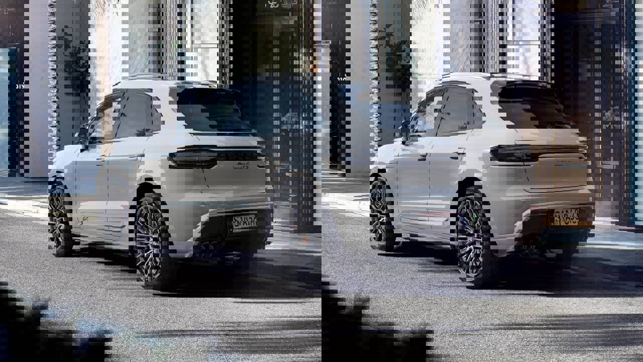 New 2026 Porsche Macan GTS image 3