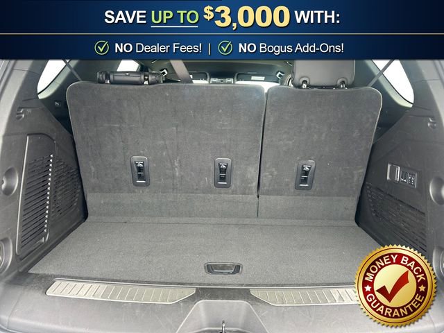 Used 2025 GMC Yukon Denali RWD image 24