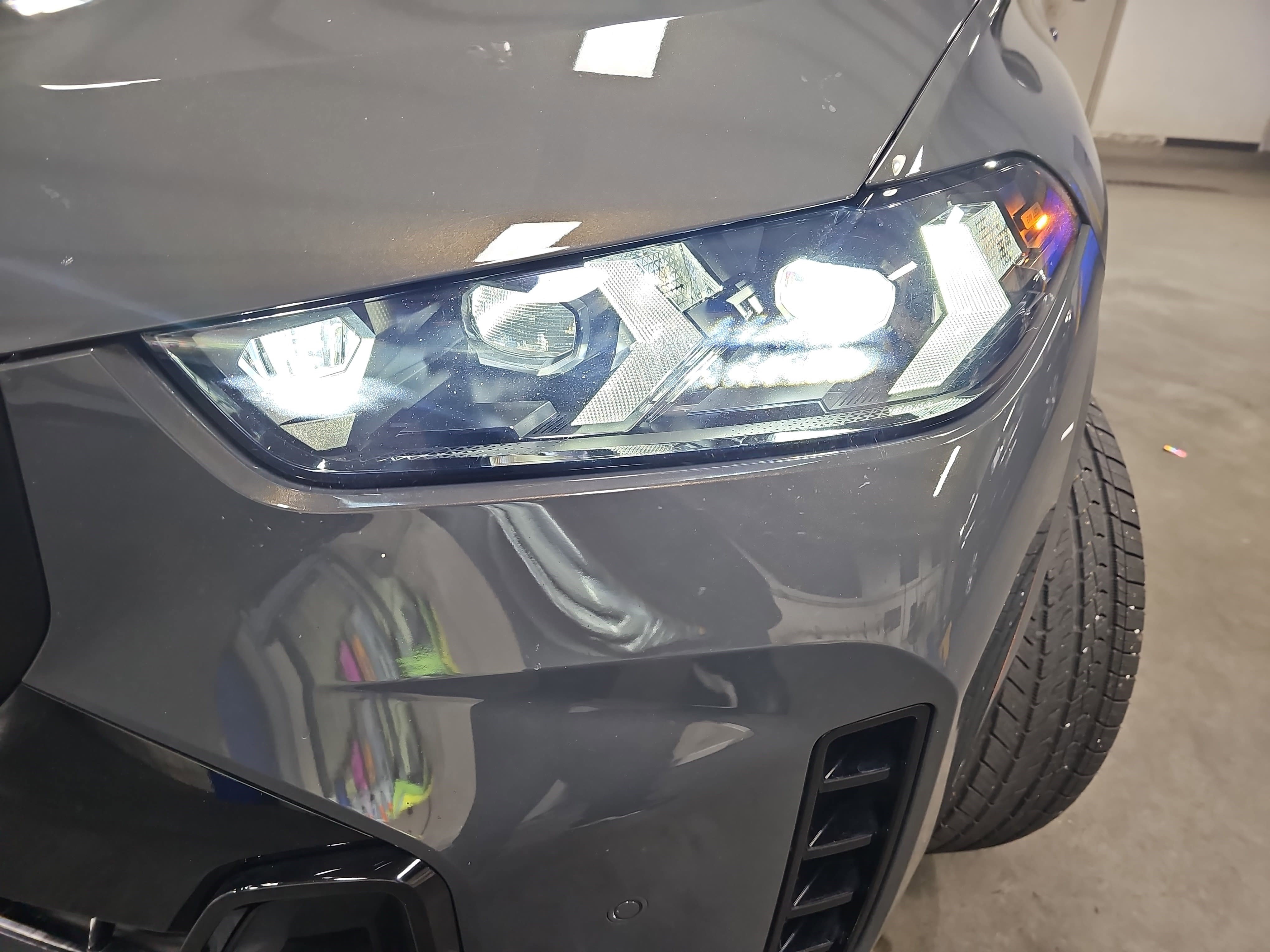 Used 2025 BMW X5 xDrive40i w/ M Sport Package image 33