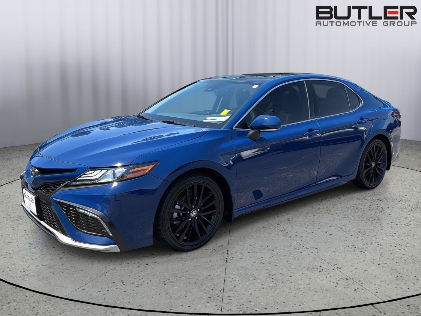 Used 2024 Toyota Camry XSE FWD image 1