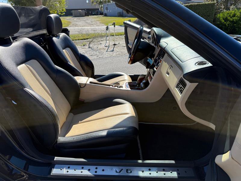 Used 2003 Mercedes-Benz SLK 320 image 11