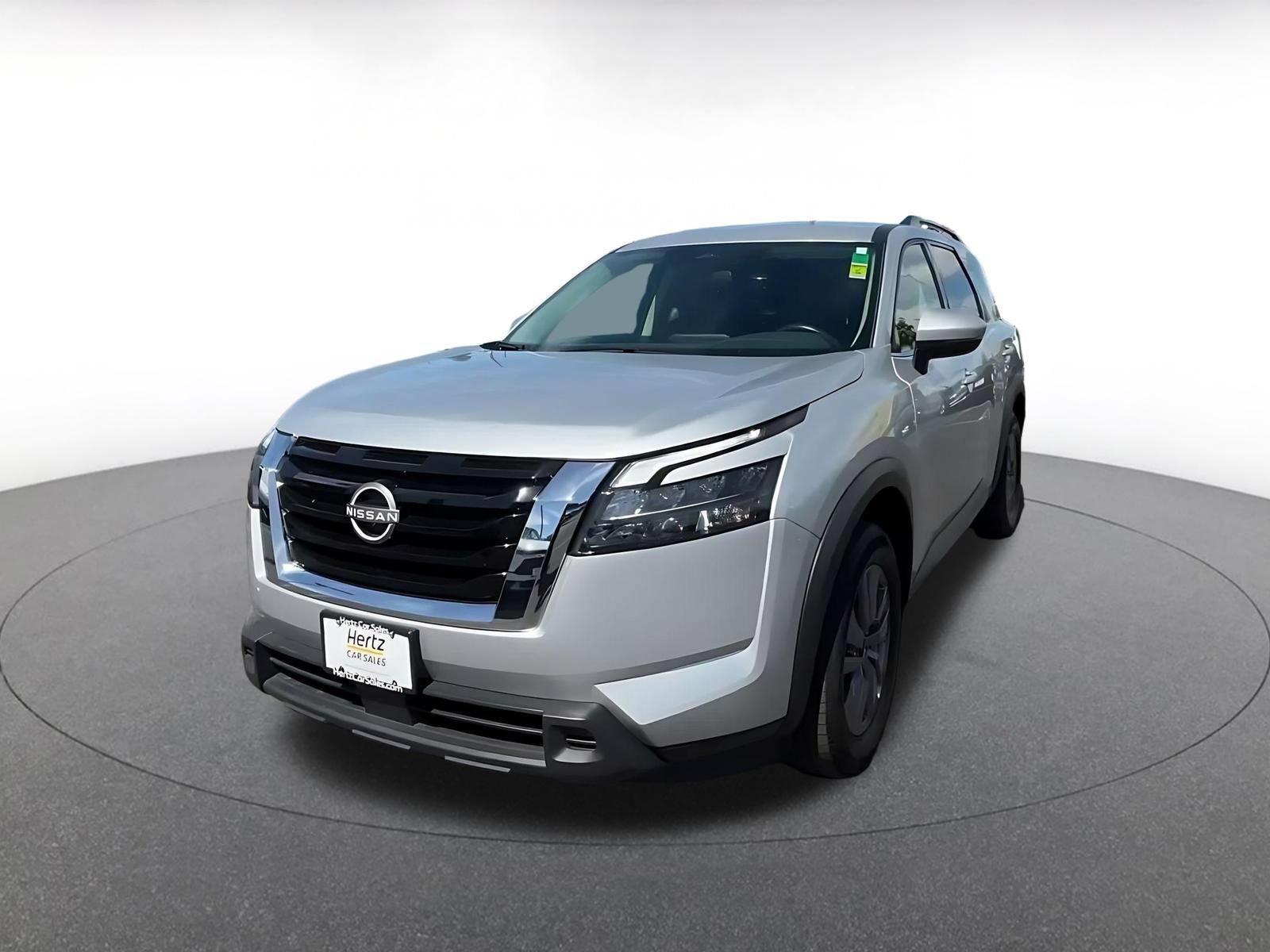 Used 2025 Nissan Pathfinder SV AWD/4WD image 6