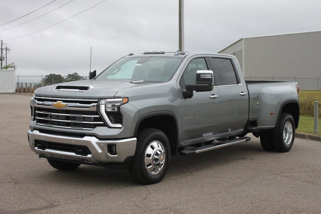 New 2026 Chevrolet Silverado 3500 LTZ w/ LTZ Plus Package image 2