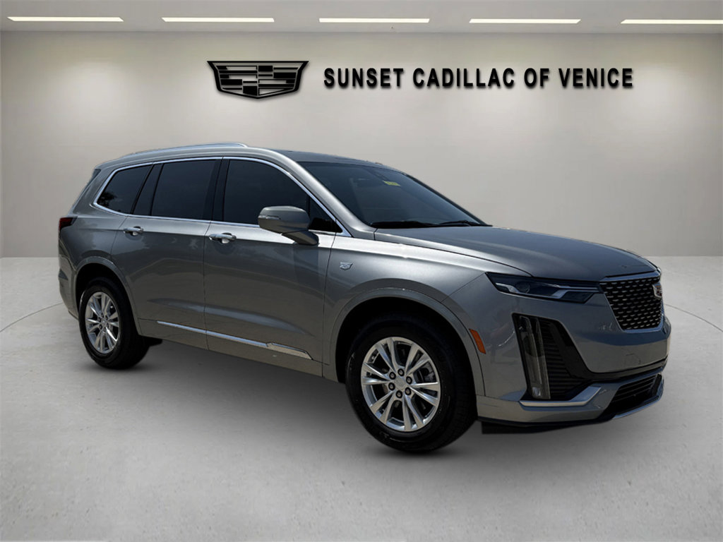 New 2025 Cadillac XT6 Luxury