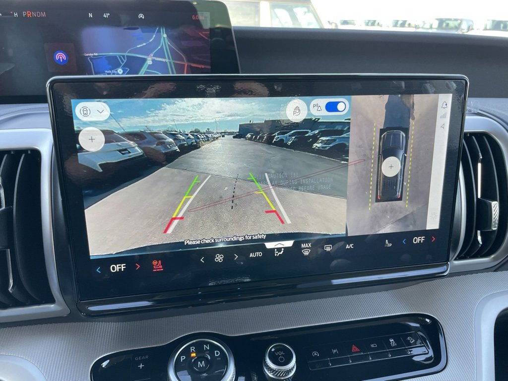 New 2026 Ford Expedition Active image 25