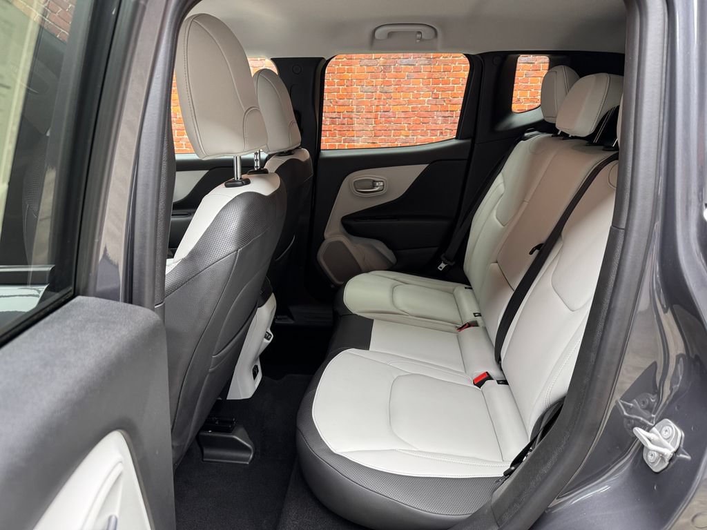 Used 2022 Jeep Renegade Limited AWD/4WD image 25