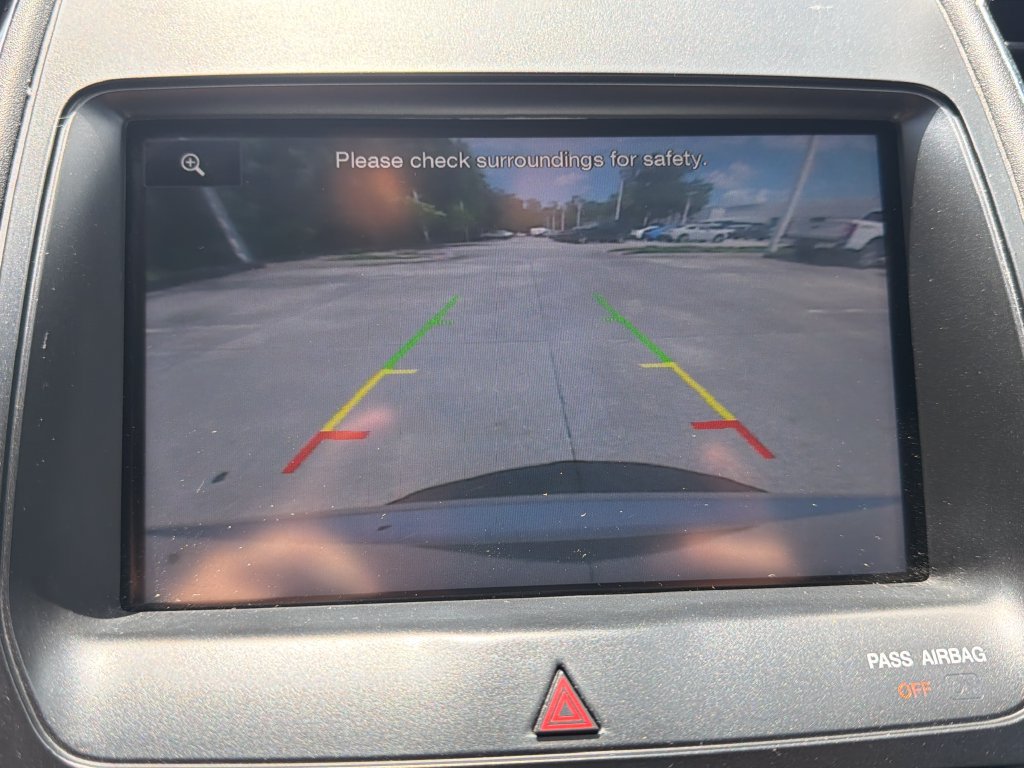Used 2015 Ford Taurus Limited FWD image 24