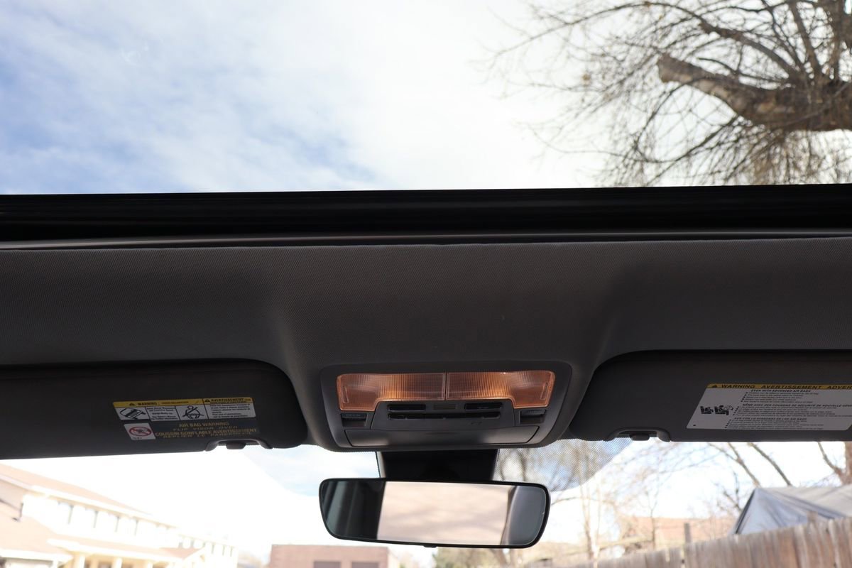 Used 2019 Toyota Highlander XLE AWD/4WD image 30