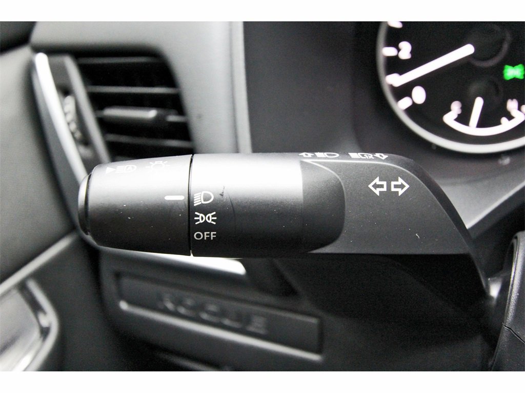 Certified 2024 Nissan Rogue S image 15