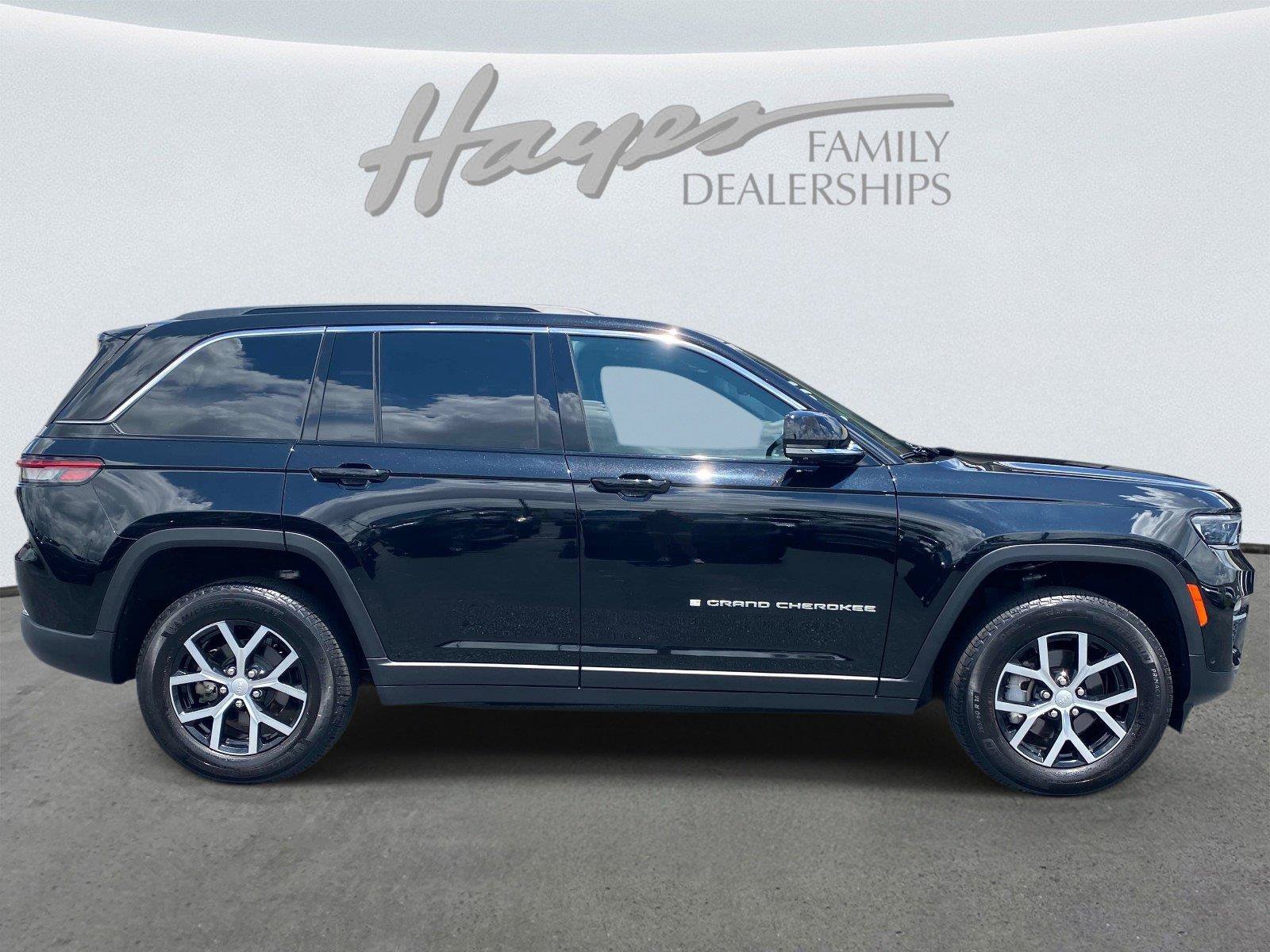 Used 2024 Jeep Grand Cherokee Limited w/ Luxury Tech Group II RWD video 2