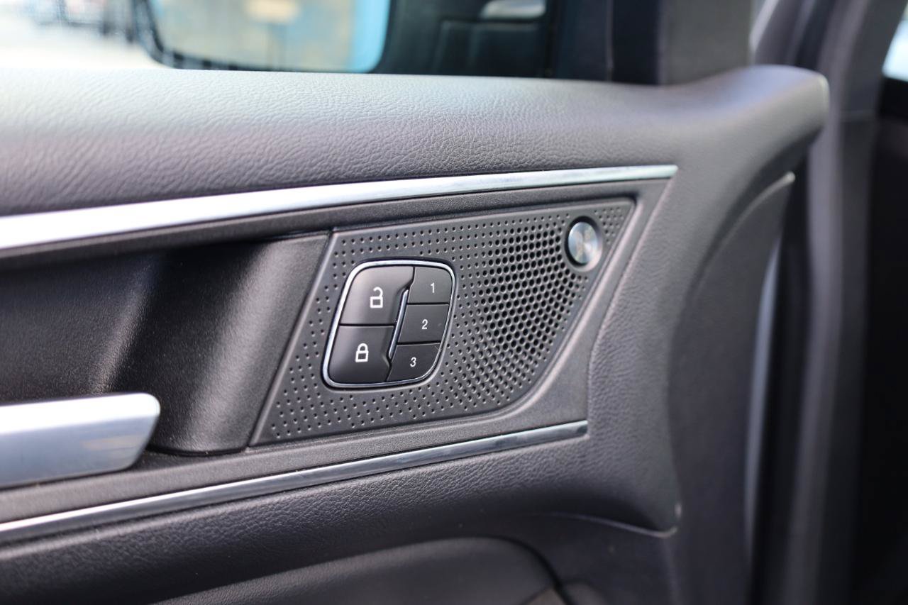 Used 2022 Ford Edge ST w/ Equipment Group 401A AWD/4WD image 5