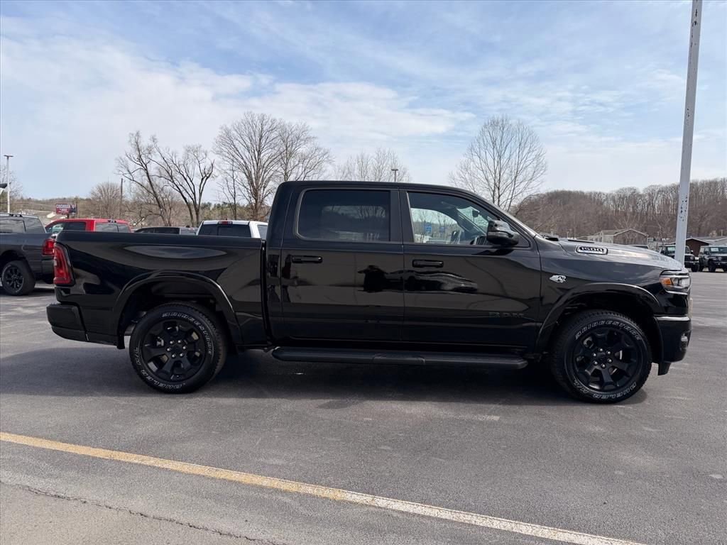 New 2026 RAM 1500 4x4 Crew Cab image 3