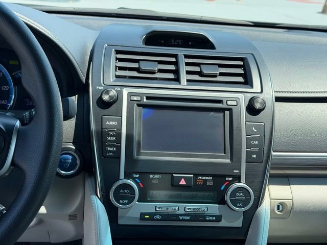 Used 2013 Toyota Camry LE FWD image 14