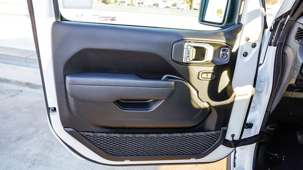 New 2026 Jeep Gladiator Mojave image 25