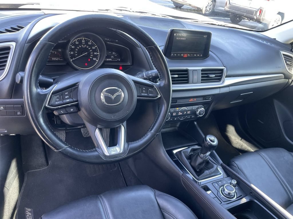 Used 2018 MAZDA MAZDA3 Touring FWD image 11