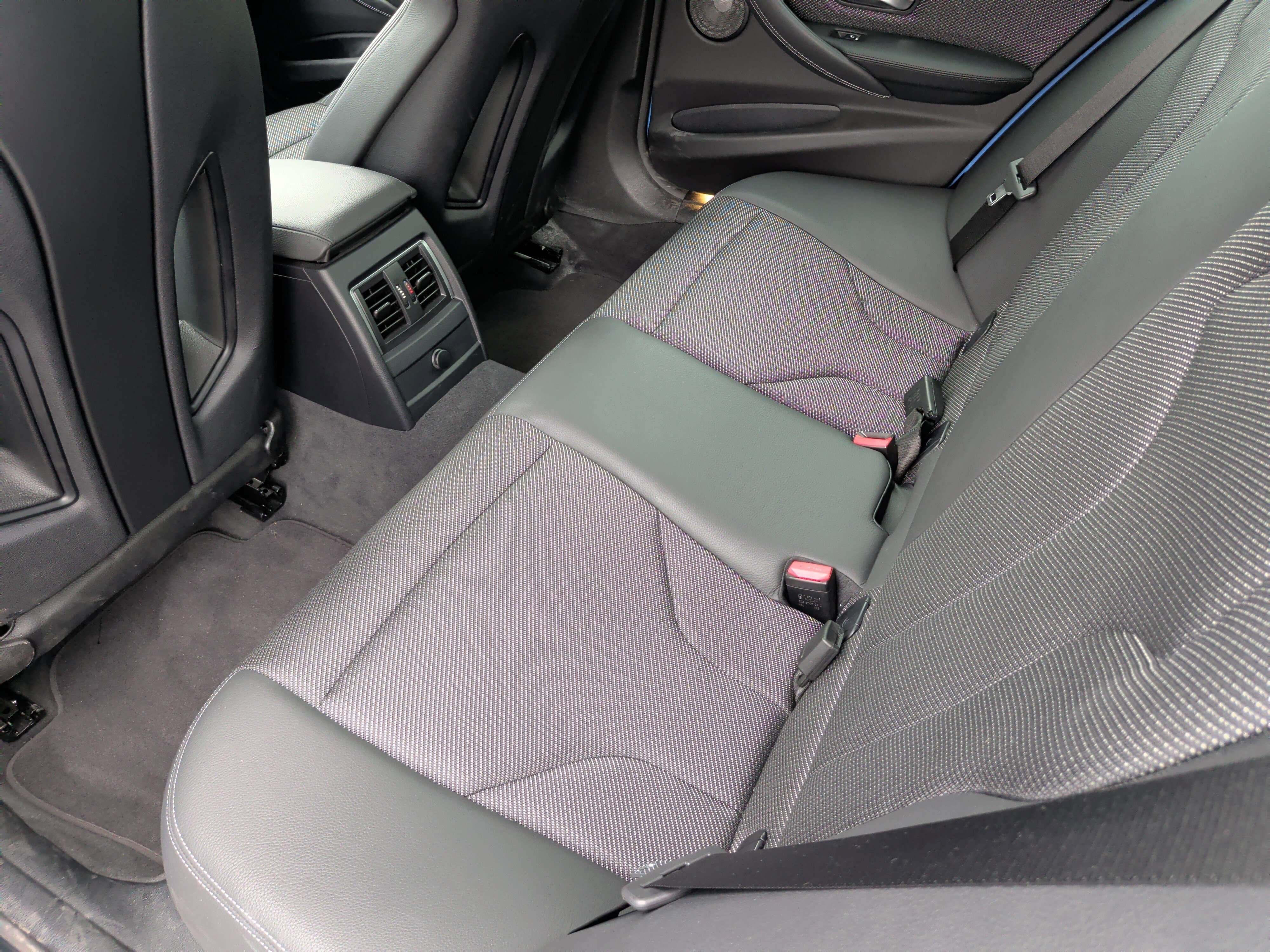 Used 2018 BMW M3 Competition image 35