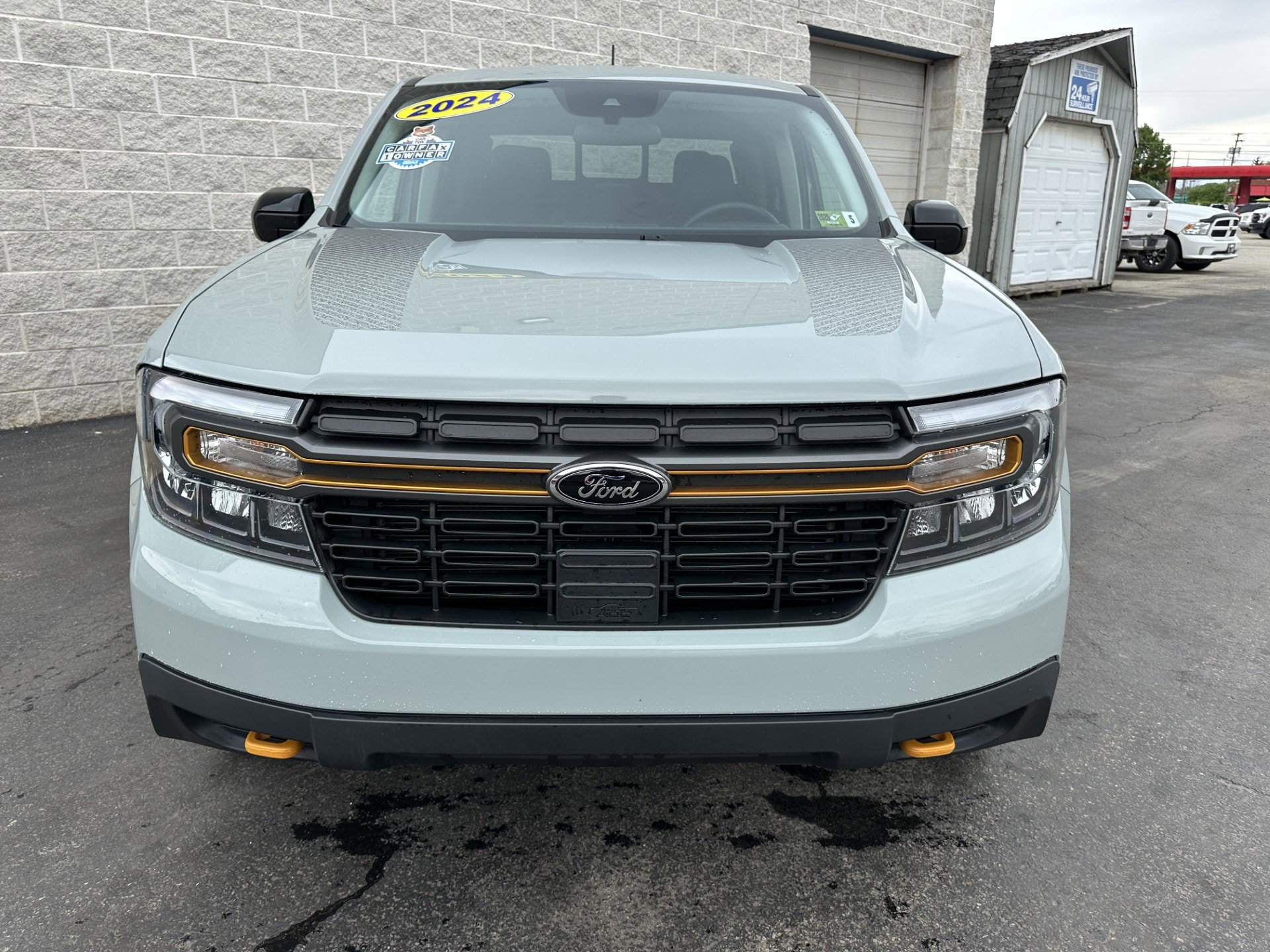 Certified 2024 Ford Maverick Tremor w/ Tremor Off-Road Package AWD/4WD image 3