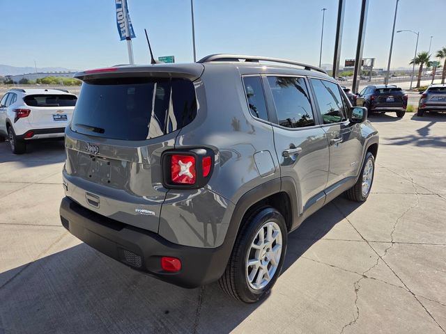 Used 2022 Jeep Renegade Latitude AWD/4WD image 6