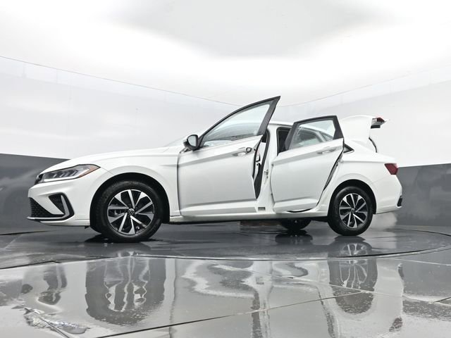 Used 2025 Volkswagen Jetta S FWD image 31