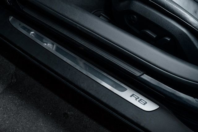 Used 2008 Audi R8 V8 image 26