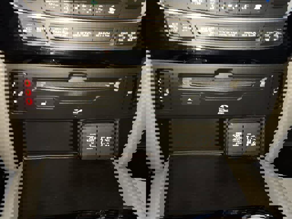 Used 2022 Honda Pilot Touring image 25