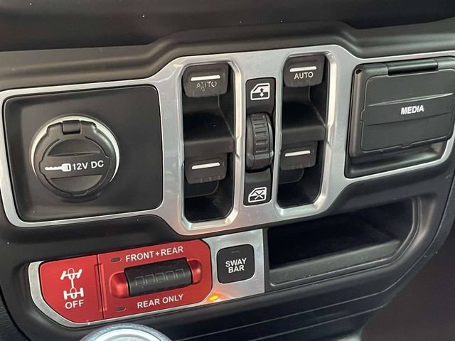 Used 2018 Jeep Wrangler Unlimited Rubicon AWD/4WD image 13