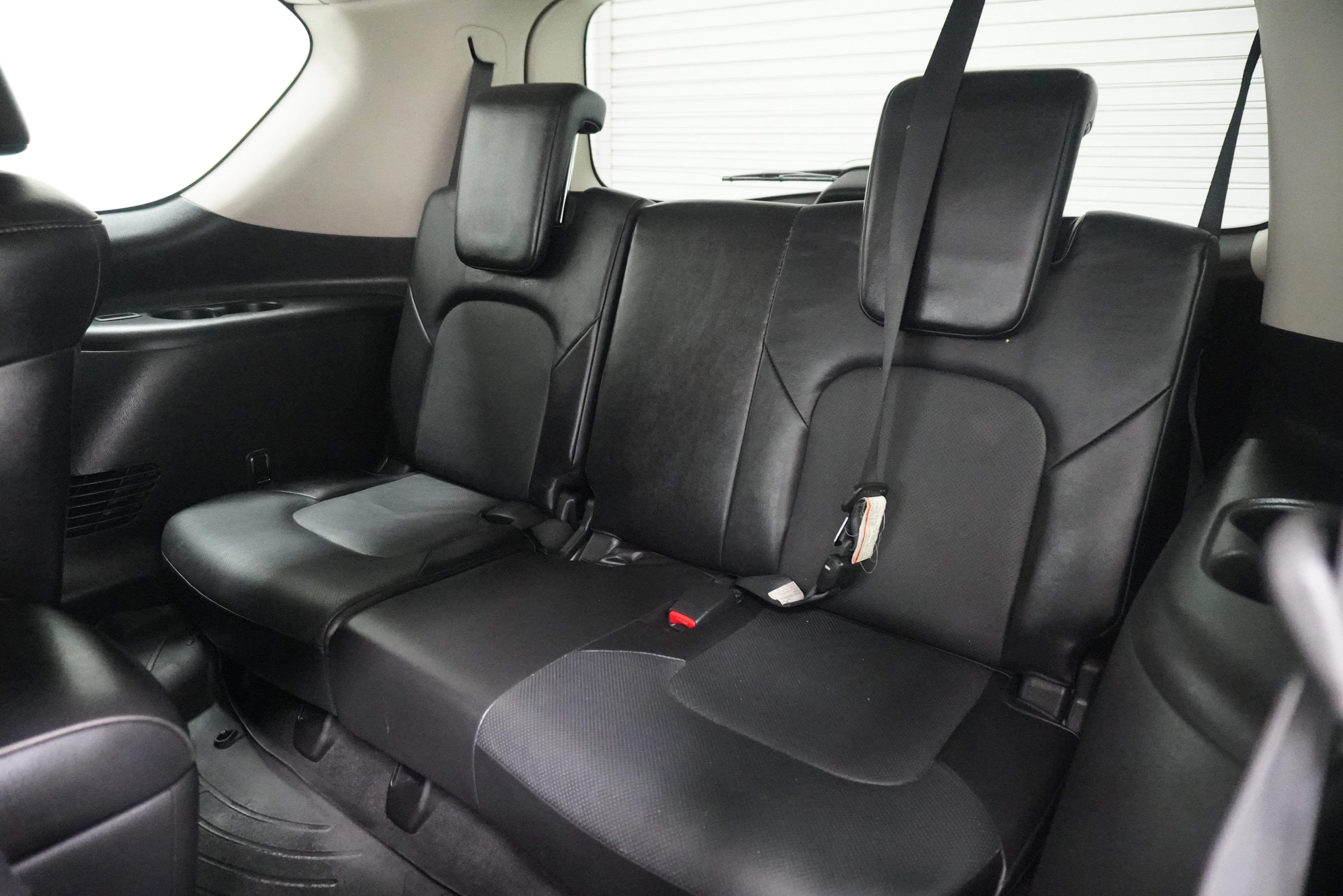 Used 2019 INFINITI QX80 Luxe w/ 22" Wheel Package AWD/4WD image 10