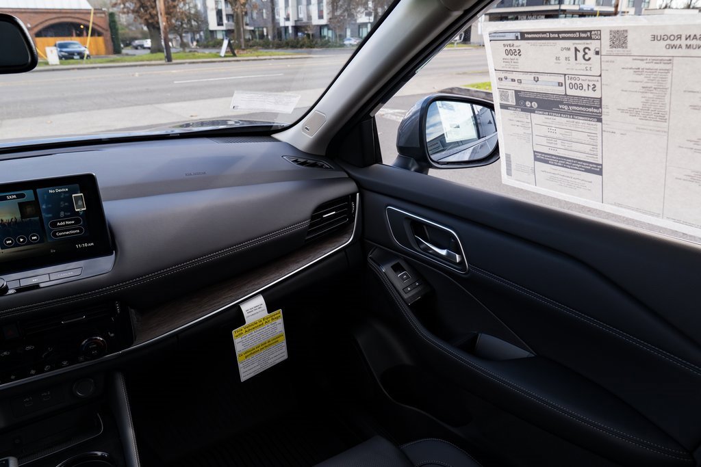 New 2026 Nissan Rogue Platinum image 10