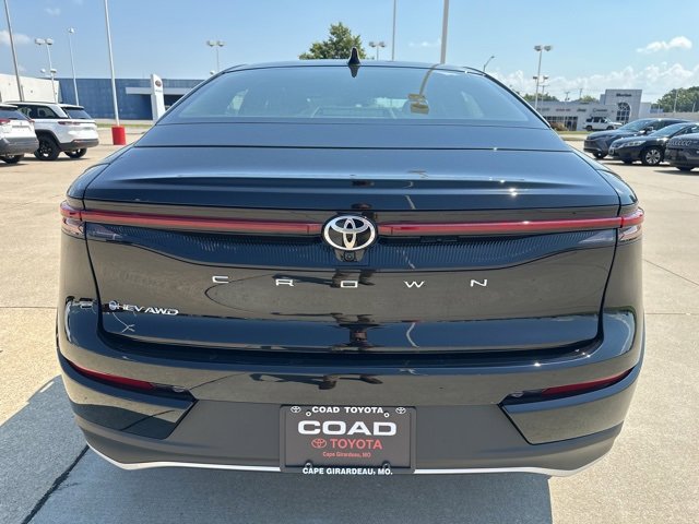 New 2026 Toyota Crown XLE image 4