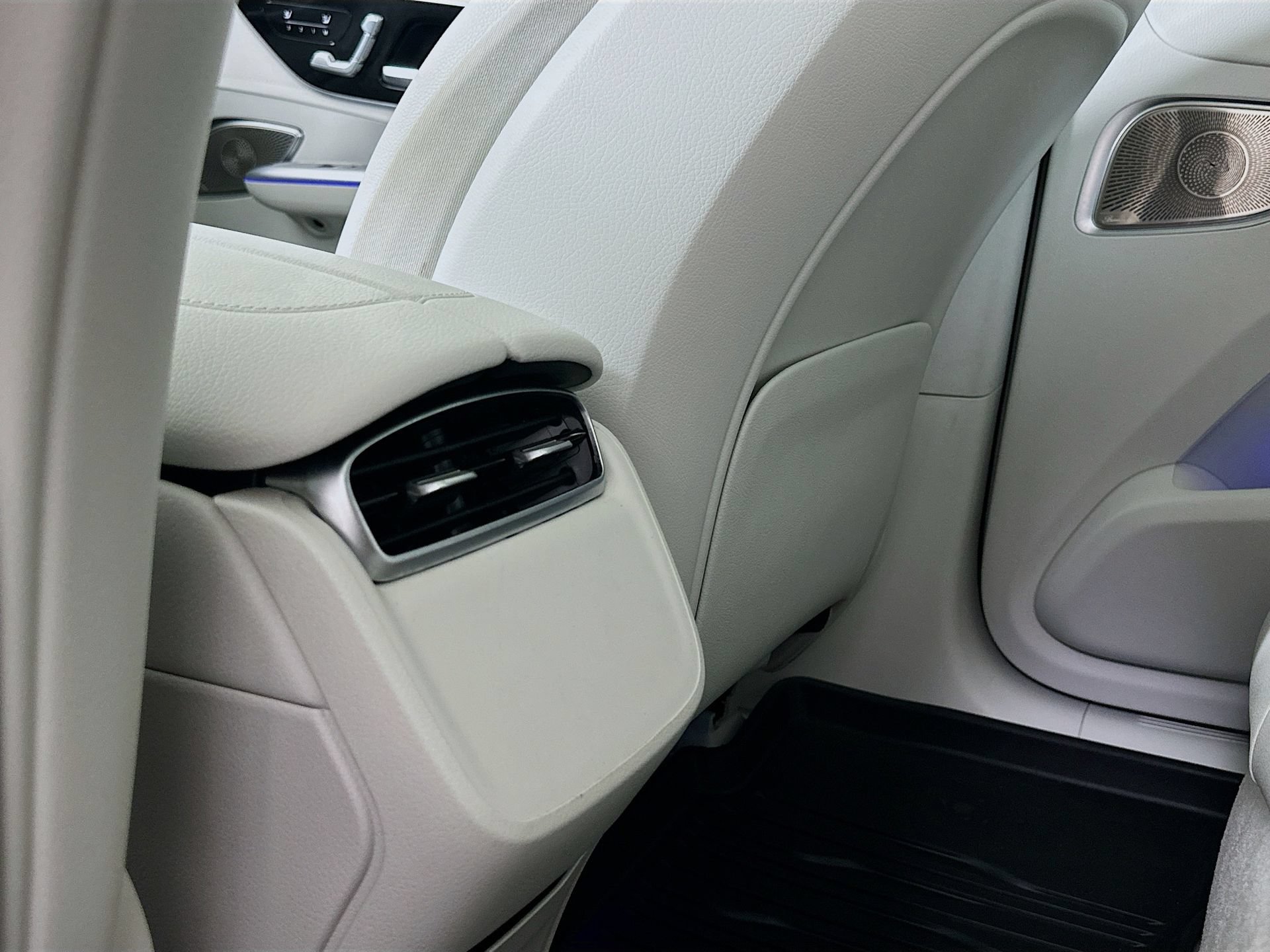 Certified 2023 Mercedes-Benz EQE 350+ 4MATIC SUV image 28