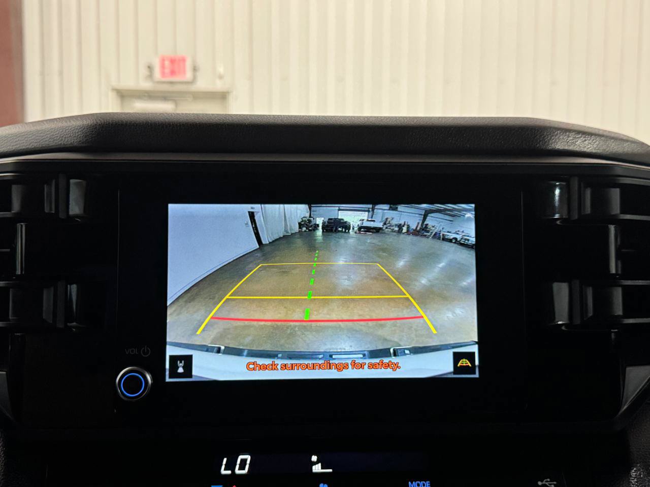 Used 2024 Toyota Tundra SR AWD/4WD image 38