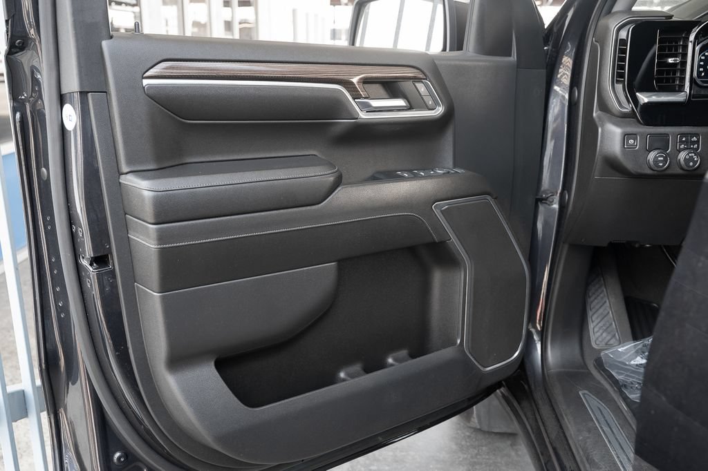 Used 2023 Chevrolet Silverado 1500 LT w/ Safety Package RWD image 22