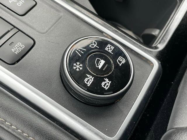 Certified 2022 Nissan Pathfinder SV image 24