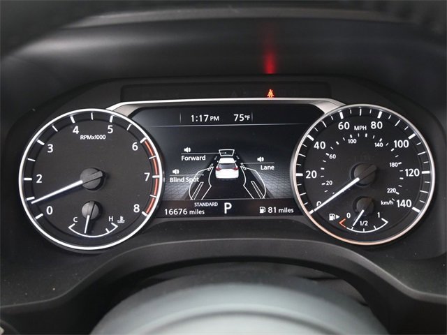 Used 2024 Nissan Rogue SV w/ SV Premium Package image 17