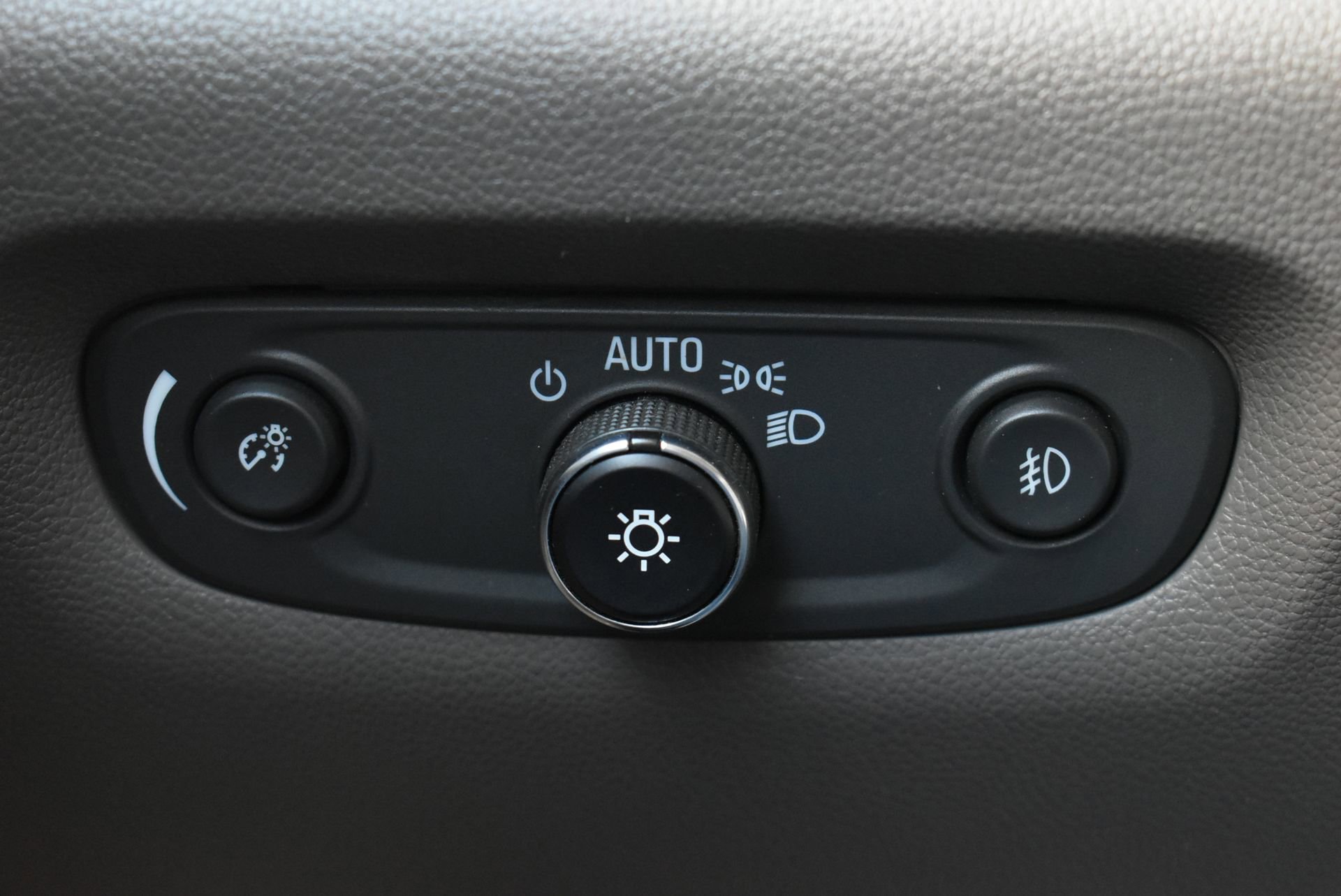 Used 2020 Chevrolet Traverse Premier image 20