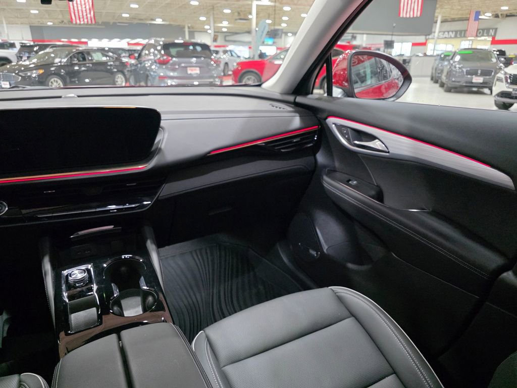 Used 2026 Buick Envision Avenir image 16