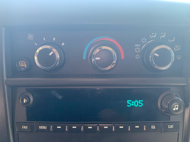Used 2025 Chevrolet Express 2500 LT w/ LT Preferred Equipment Group RWD image 28