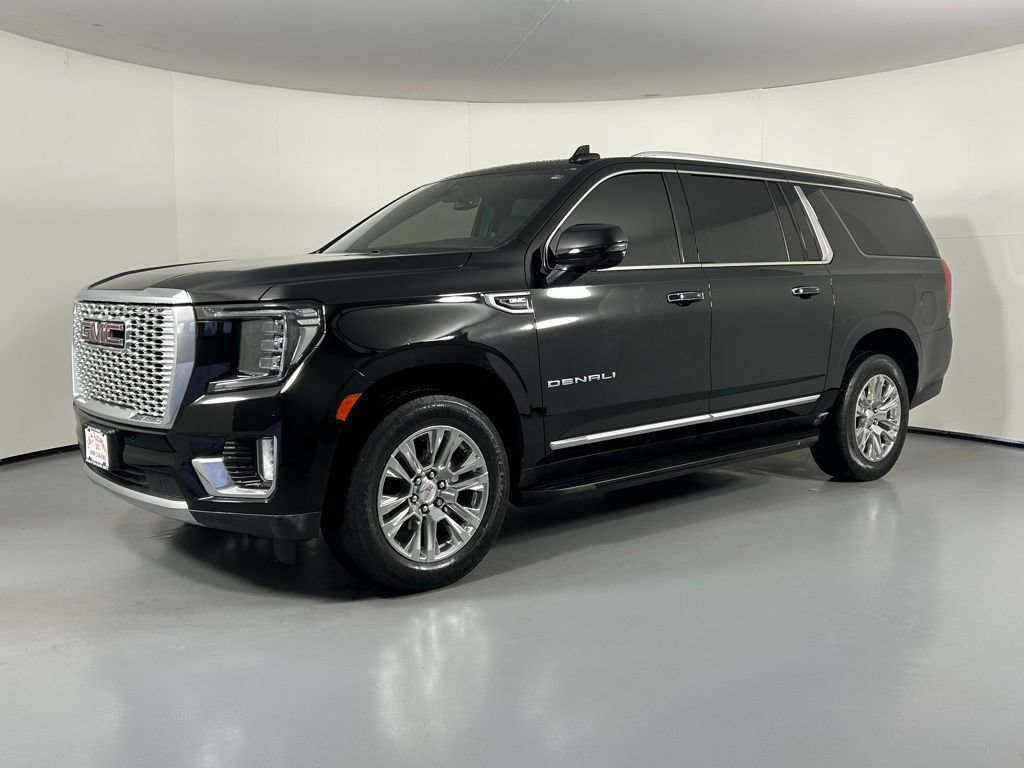 Used 2022 GMC Yukon XL Denali AWD/4WD image 3